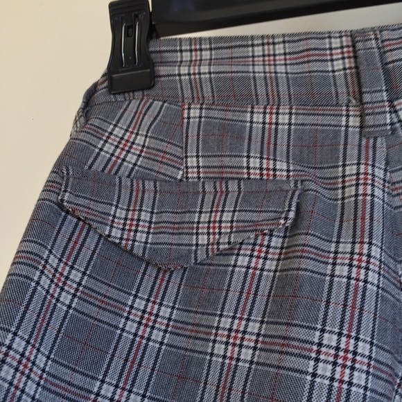 Vintage Fox Shorts - Picture 9 of 11